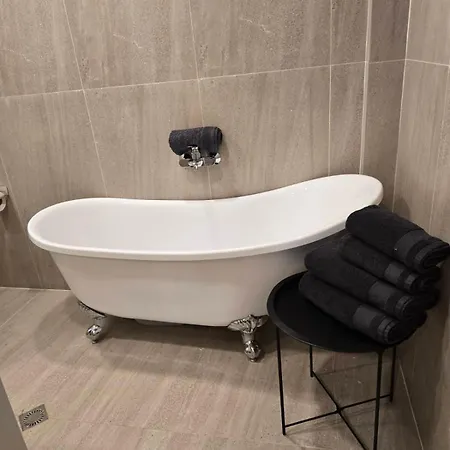 Tempo Boutique Hotel 3*