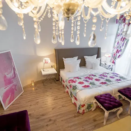 Tempo Boutique Hotel