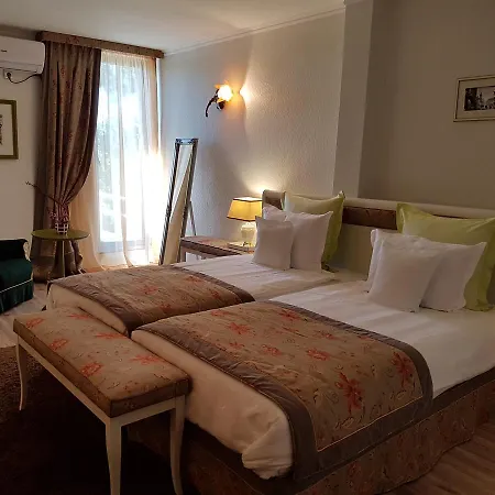 Tempo Boutique 3*
